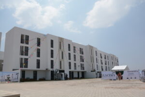 Fachada edificio de La Cima del Bosque en Puebla